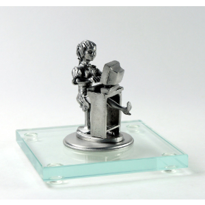 Miniatur EDV-Frau auf Glassockel
