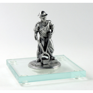 Zinnminiatur Eisengießer auf Glassockel