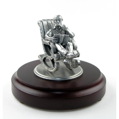 Miniatur Opa auf rundem Sockel