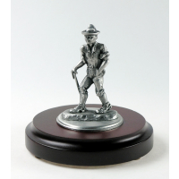 Miniatur Wanderer auf rundem Sockel