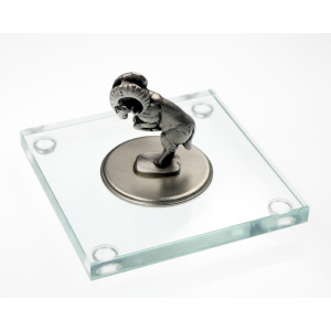 Miniatur Widder auf Glassockel
