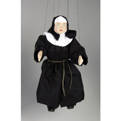 Marionette Nonne