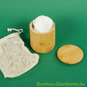 Bambusfasern-Abschmink-Pads im Bambusbehälter mit Wäschebeutel