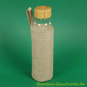 Glasflasche mit Jutemantel und Bambus-Deckel