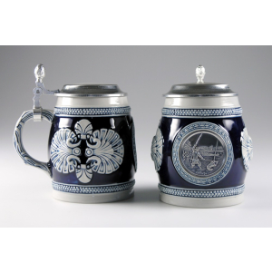 Keramik-Bierkrug blau Angler